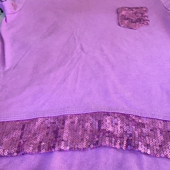 Girls purple short sleeve tee with sequins Size 6/6X - Picture 3 of 4